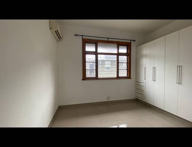 2 BEDROOM FLAT FOR SALE IN GLENWOOD